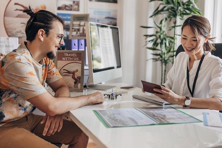 Agence de voyage et services d'immigration